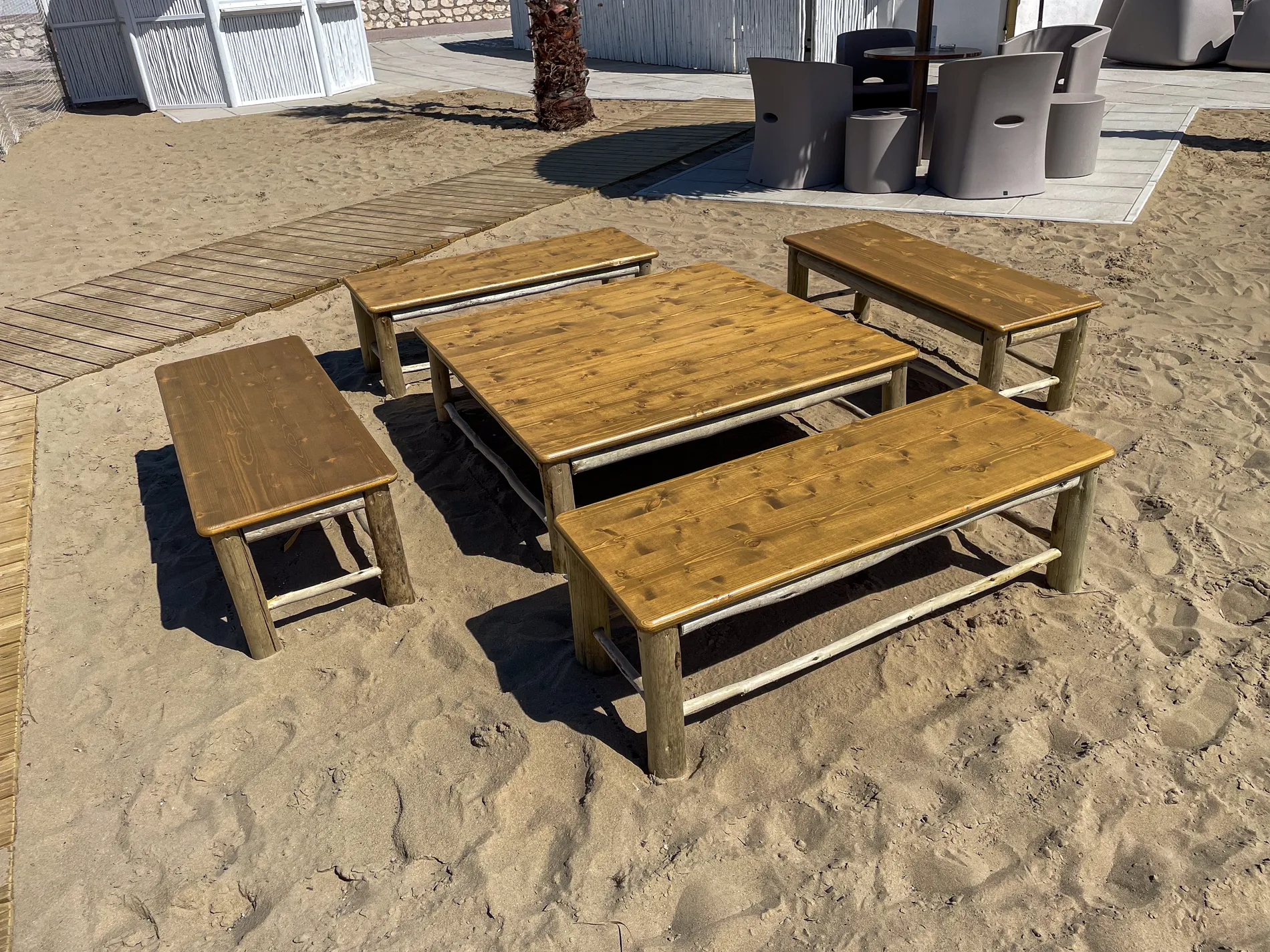 arredo-e-complementi-bamboo-canne-bambu-foglie-palma-canna-africana-gazebo-ombrelloni-chioschi-chiringuitos-verande-stabilimenti-balneari-lidi-ristoranti-spiagge-parchi-hotel-piscine-019