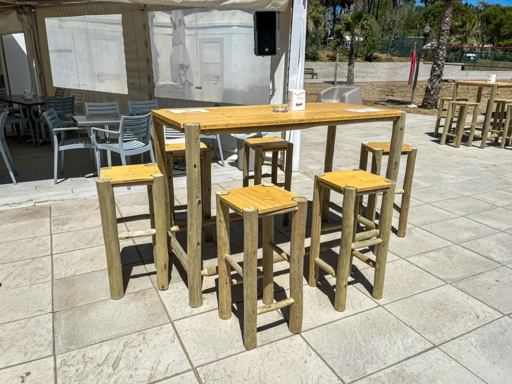 arredo-e-complementi-bamboo-canne-bambu-foglie-palma-canna-africana-gazebo-ombrelloni-chioschi-chiringuitos-verande-stabilimenti-balneari-lidi-ristoranti-spiagge-parchi-hotel-piscine-025