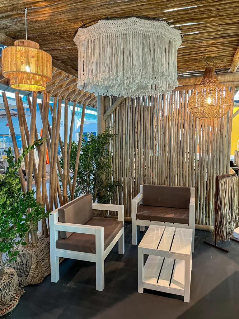 arredo-e-complementi-bamboo-canne-bambu-foglie-palma-canna-africana-gazebo-ombrelloni-chioschi-chiringuitos-verande-stabilimenti-balneari-lidi-ristoranti-spiagge-parchi-hotel-piscine-032