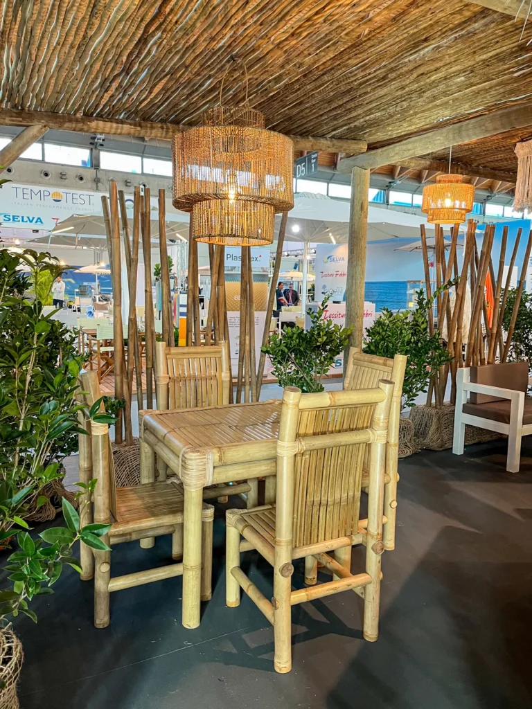 arredo-e-complementi-bamboo-canne-bambu-foglie-palma-canna-africana-gazebo-ombrelloni-chioschi-chiringuitos-verande-stabilimenti-balneari-lidi-ristoranti-spiagge-parchi-hotel-piscine-034
