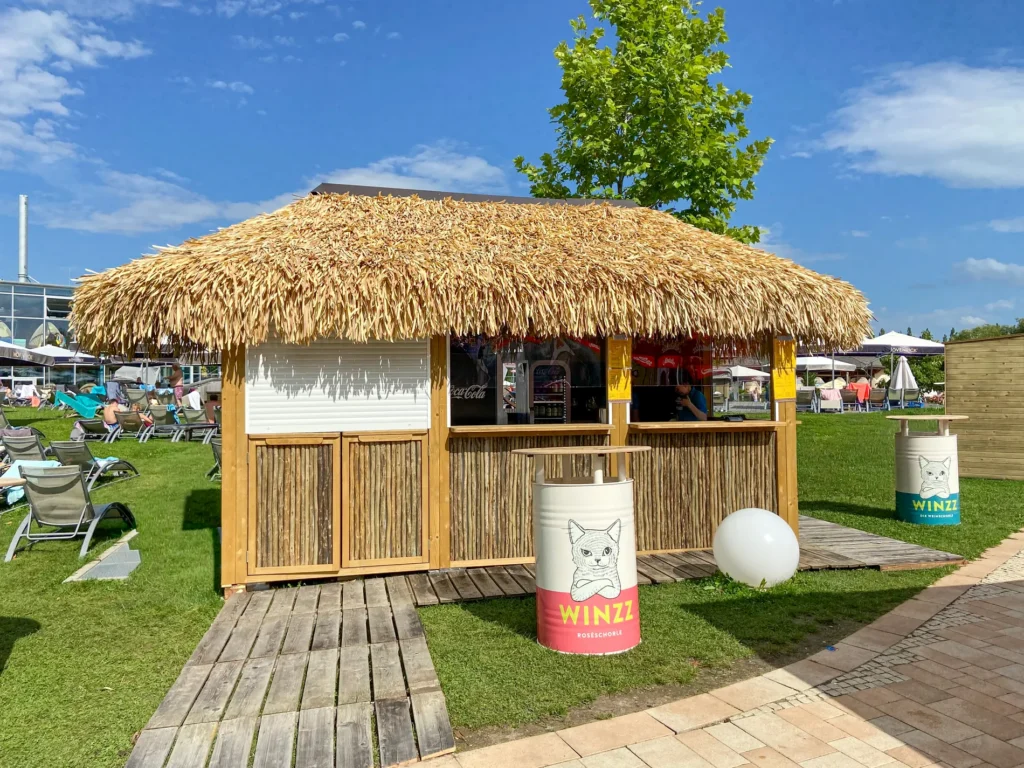 chioschi-bar-chiringuitos-mare-spiaggia-legno-bamboo-eucalipto-stile-etnico-esotico-stabilimenti-balneari-lidi-ristoranti-spiagge-parchi-hotel-piscine-004
