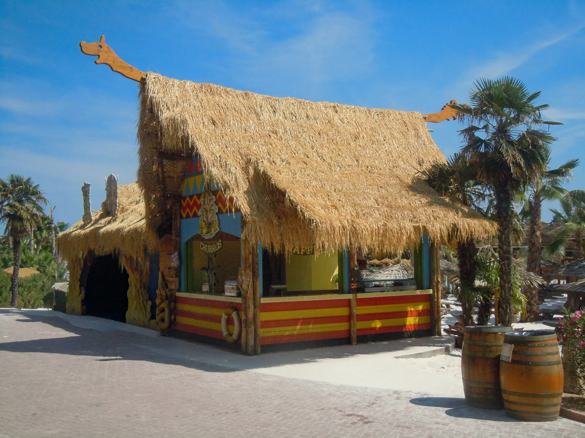 ombrellone-hawaiano-stile-hawaii-etnico-esotico-stabilimenti-balneari-lidi-ristoranti-spiagge-parchi-hotel-piscine-007