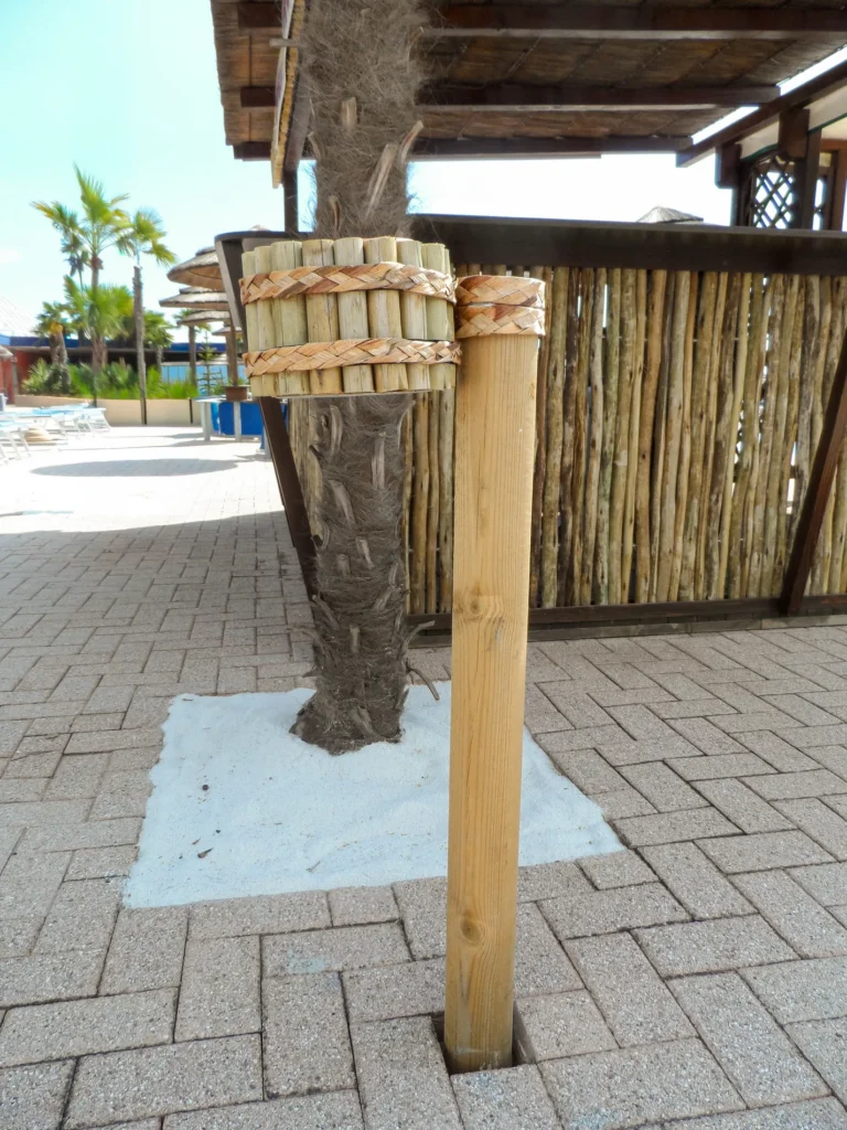 ombrelloni-spiaggia-professionali-antivento-resistenti-vento-stabilimenti-balneari-lido-legno-etnici-esotici-ristoranti-019